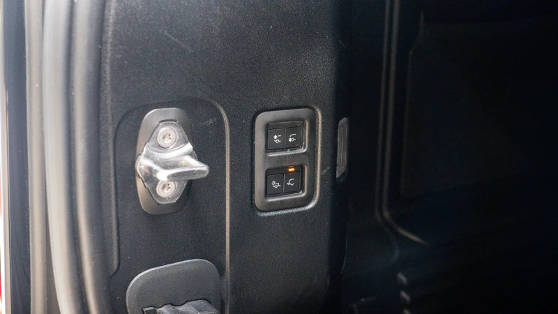 Land Rover Defender 110 2.0 D240 First Edition 110 Green #48