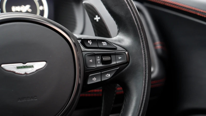 Aston Martin DBX V8 550 Touchtronic 2024 Grey #27