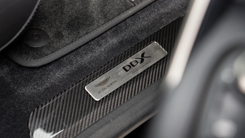 Aston Martin DBX V8 550 Touchtronic 2024 Grey #46