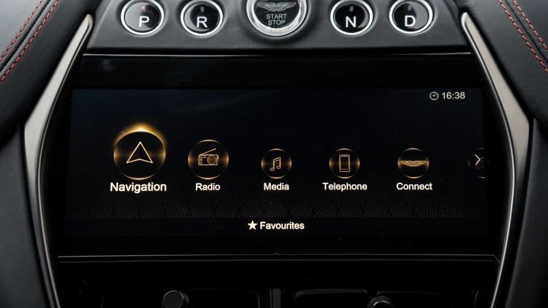 Aston Martin DBX V8 550 Touchtronic 2024 Grey #28