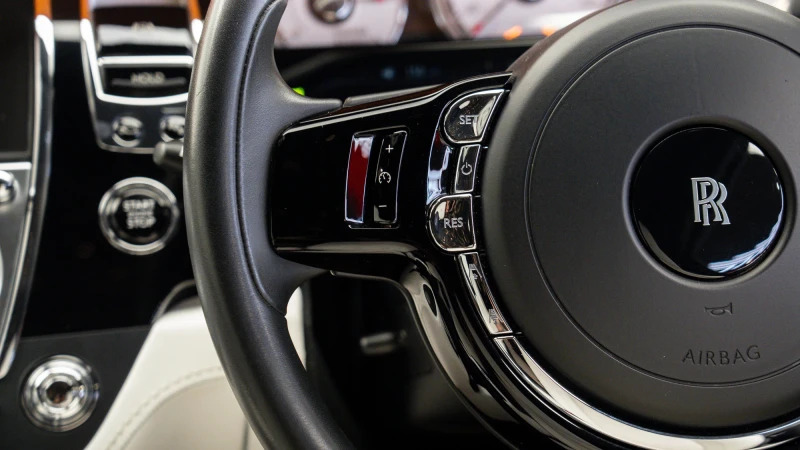 Rolls-Royce Wraith Silver #10