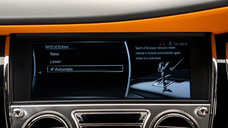 Rolls-Royce Wraith Silver #15