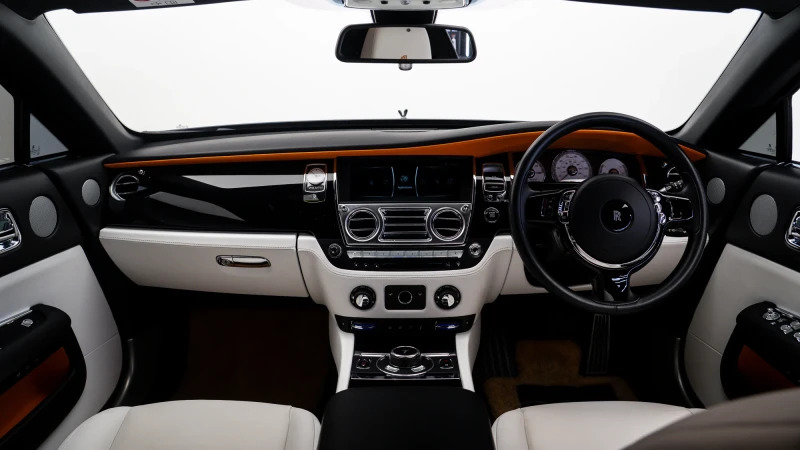 Rolls-Royce Wraith Silver #5