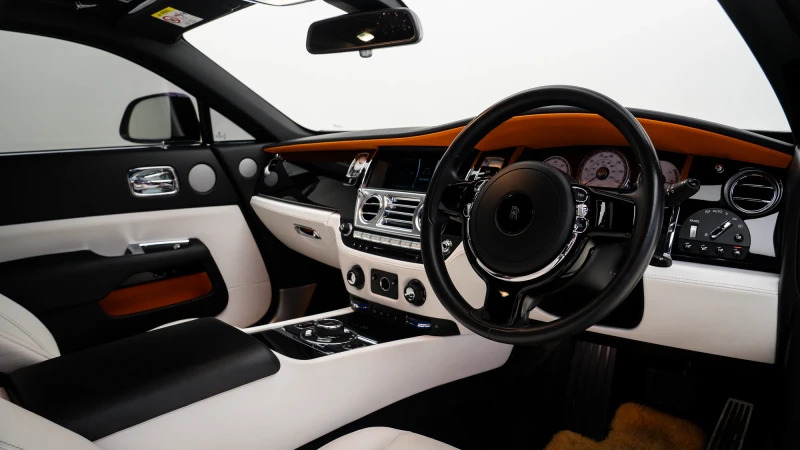 Rolls-Royce Wraith Silver #20