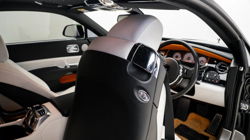 Rolls-Royce Wraith Silver #8