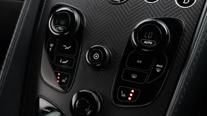 Aston Martin Vanquish V12 568 22 Touchtronic Silver #20