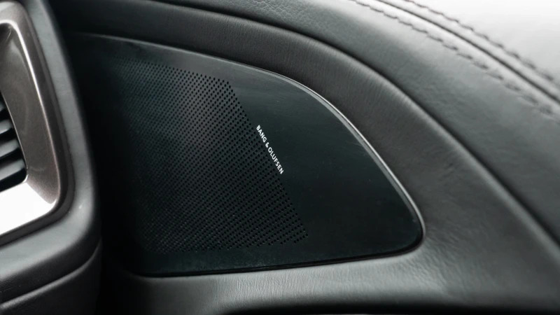 Aston Martin Vanquish V12 568 22 Touchtronic Silver #28