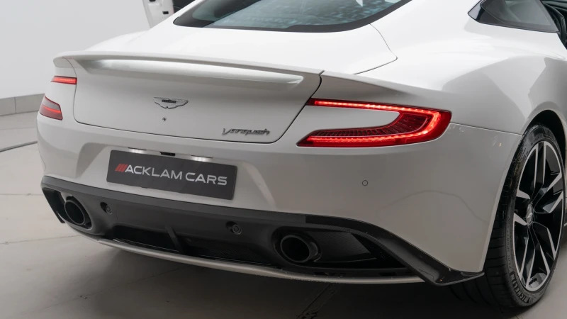 Aston Martin Vanquish V12 568 22 Touchtronic Silver #31
