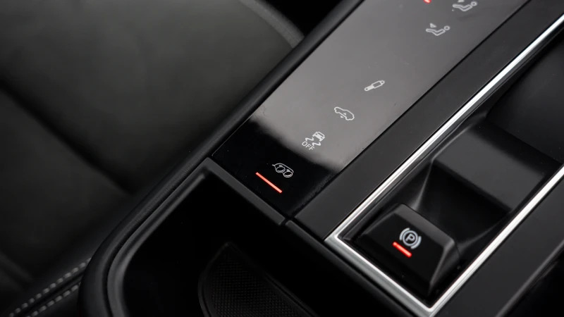 Porsche Macan 265Kw 100Kwh White #40