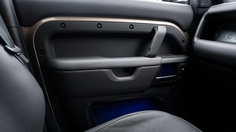 Land Rover Defender 110 D250 X-dynamic Hse Black #57