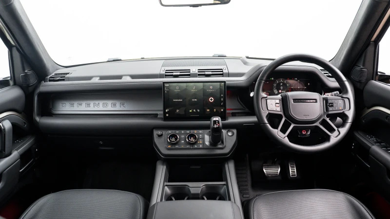 Land Rover Defender 110 D250 X-dynamic Hse Black #5