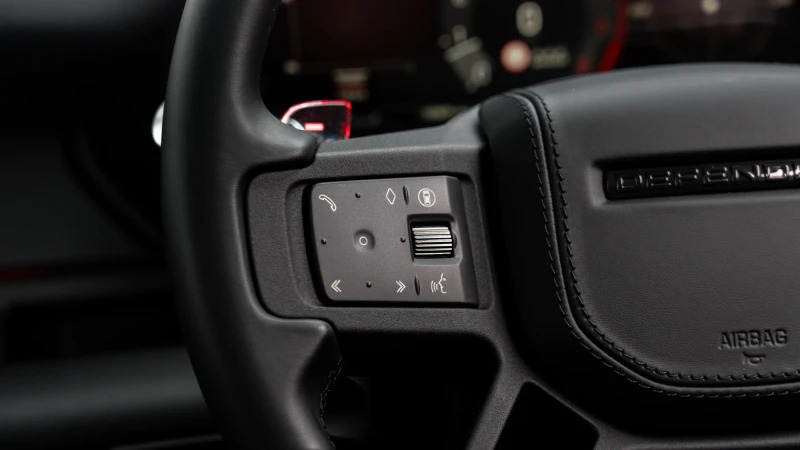 Land Rover Defender 110 D250 X-dynamic Hse Black #27