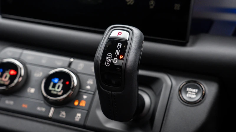 Land Rover Defender 110 D250 X-dynamic Hse Black #55