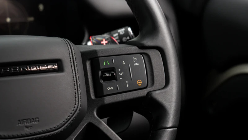 Land Rover Defender 110 D250 X-dynamic Hse Black #28