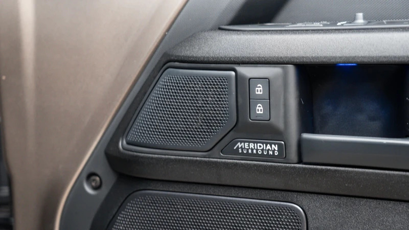 Land Rover Defender 110 D250 X-dynamic Hse Black #50