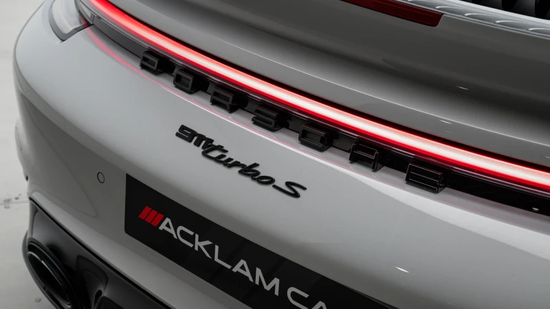 Porsche 911 911 Targa 4 Gts Blue #17