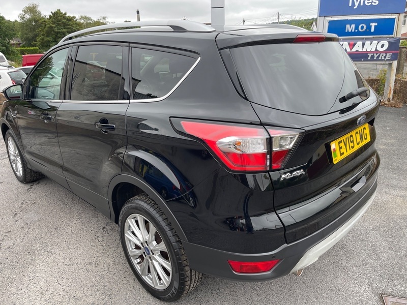 Ford Kuga Titanium Edition Black #5