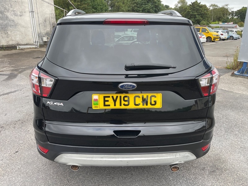 Ford Kuga Titanium Edition Black #6