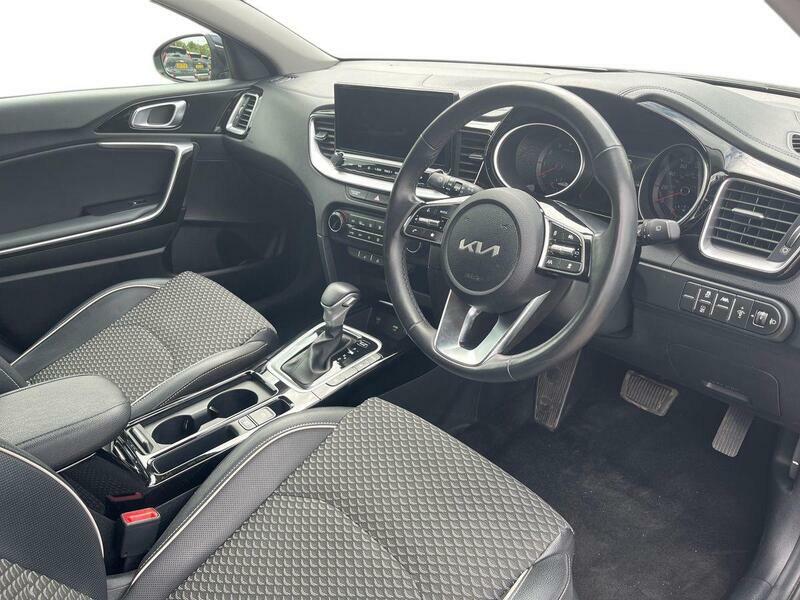 Kia Ceed 1.5 T-gdi 3 Sportswagon Dct Euro 6 Ss ST24ZWU Black #3