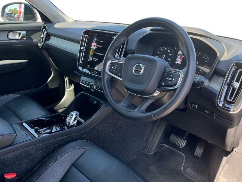 Volvo XC40 2.0 B4 Mhev Inscription Awd Euro 6 Ss HL21ORV Black #3
