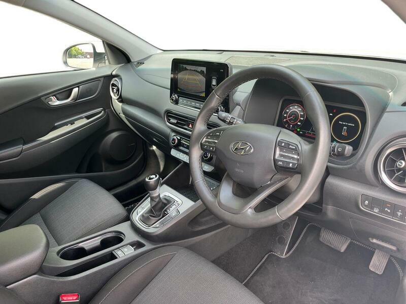 Hyundai Kona 1.6 H-gdi Premium Dct Euro 6 Ss SB23EHD White #3