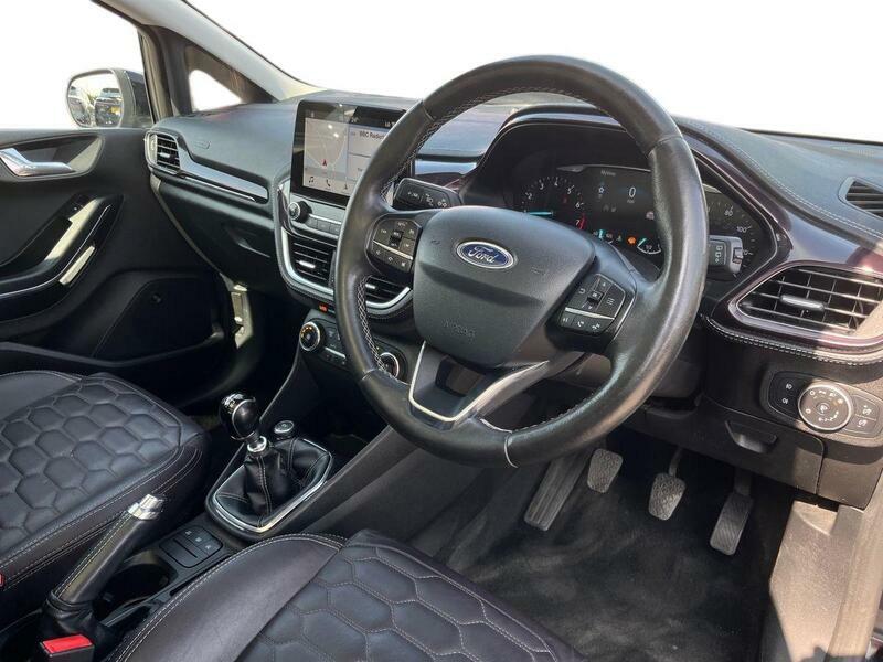 Ford Fiesta 1.0T Ecoboost Vignale Euro 6 Ss ET18XFE Black #3
