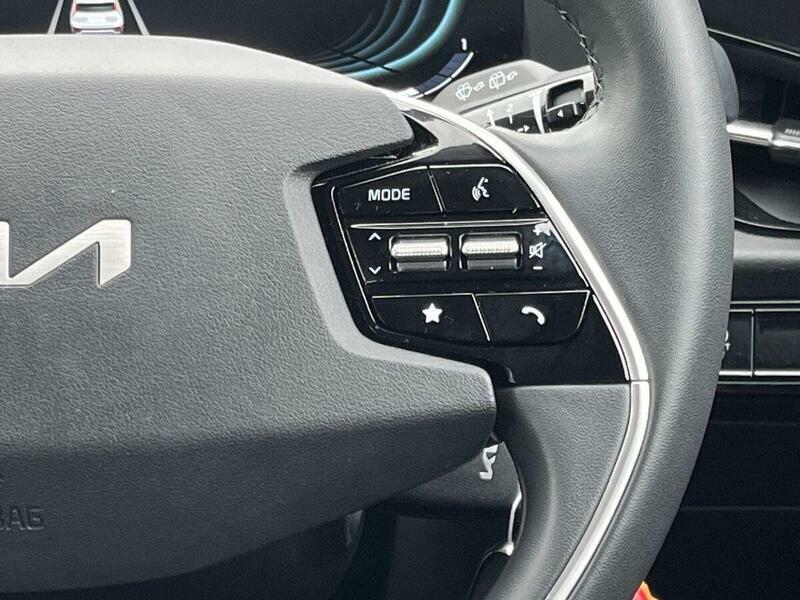 Kia Niro 3 Hev S-a White #16