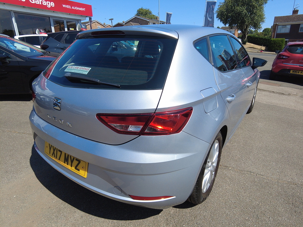 Seat Leon Tsi Se Technology Silver #3