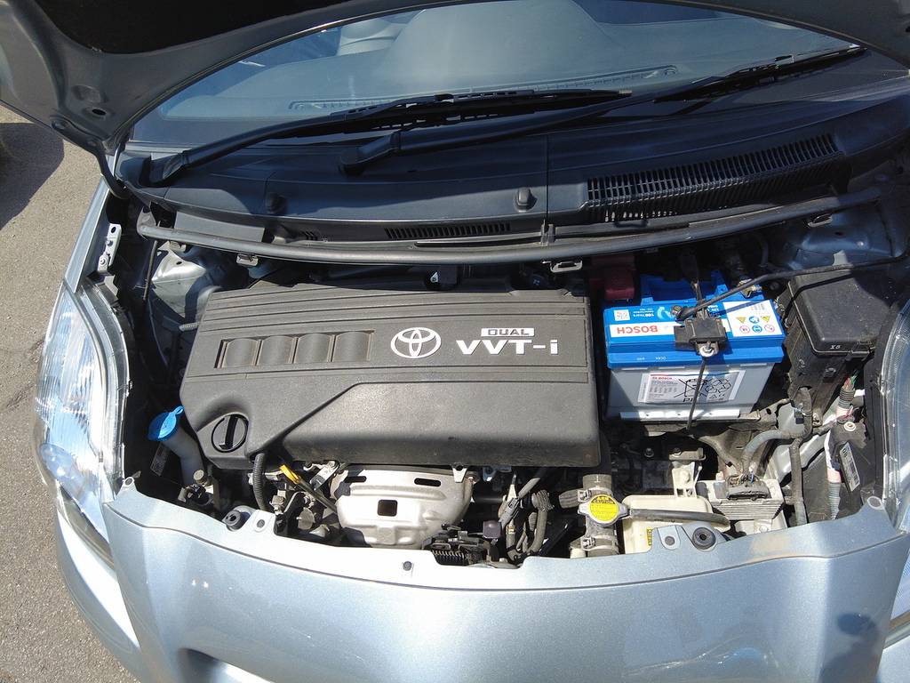 Toyota Yaris 1.0 Vvt-i T2 Euro 4 Silver #36