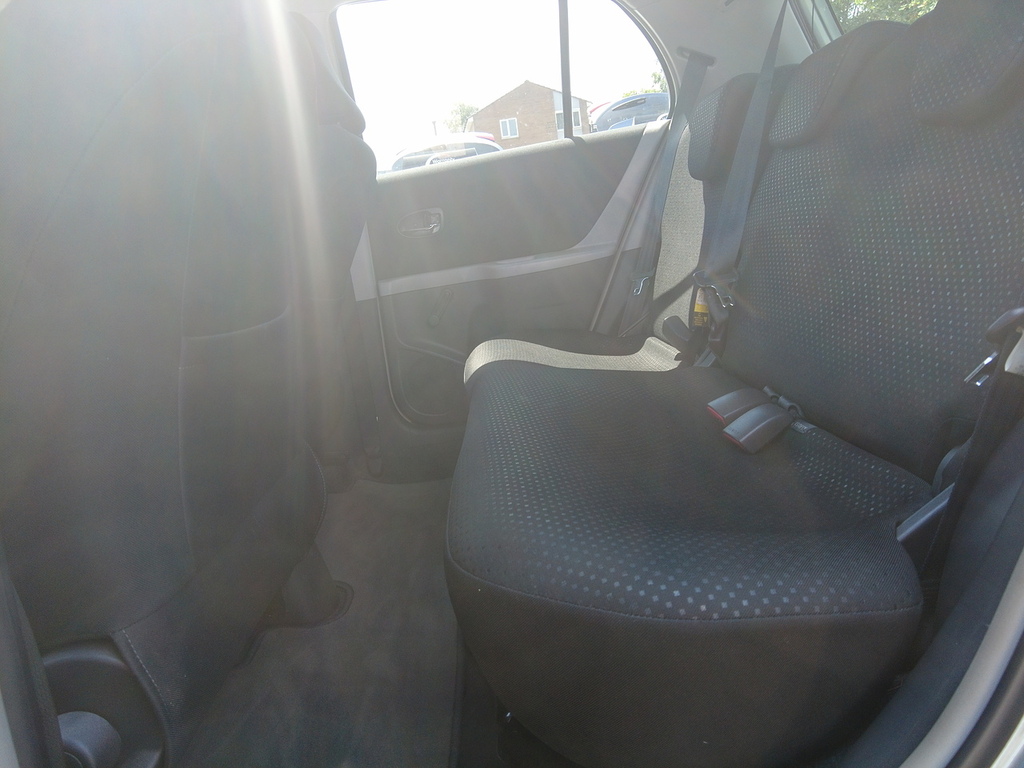 Toyota Yaris 1.0 Vvt-i T2 Euro 4 Silver #47