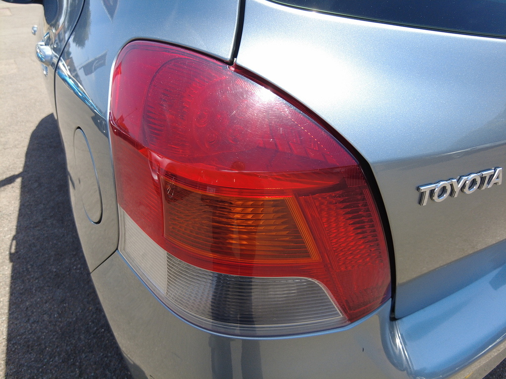 Toyota Yaris 1.0 Vvt-i T2 Euro 4 Silver #40