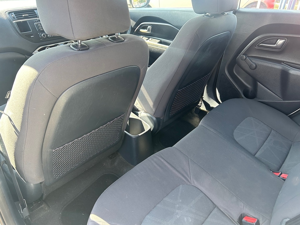Kia RIO 1 1.2 Air Red #15