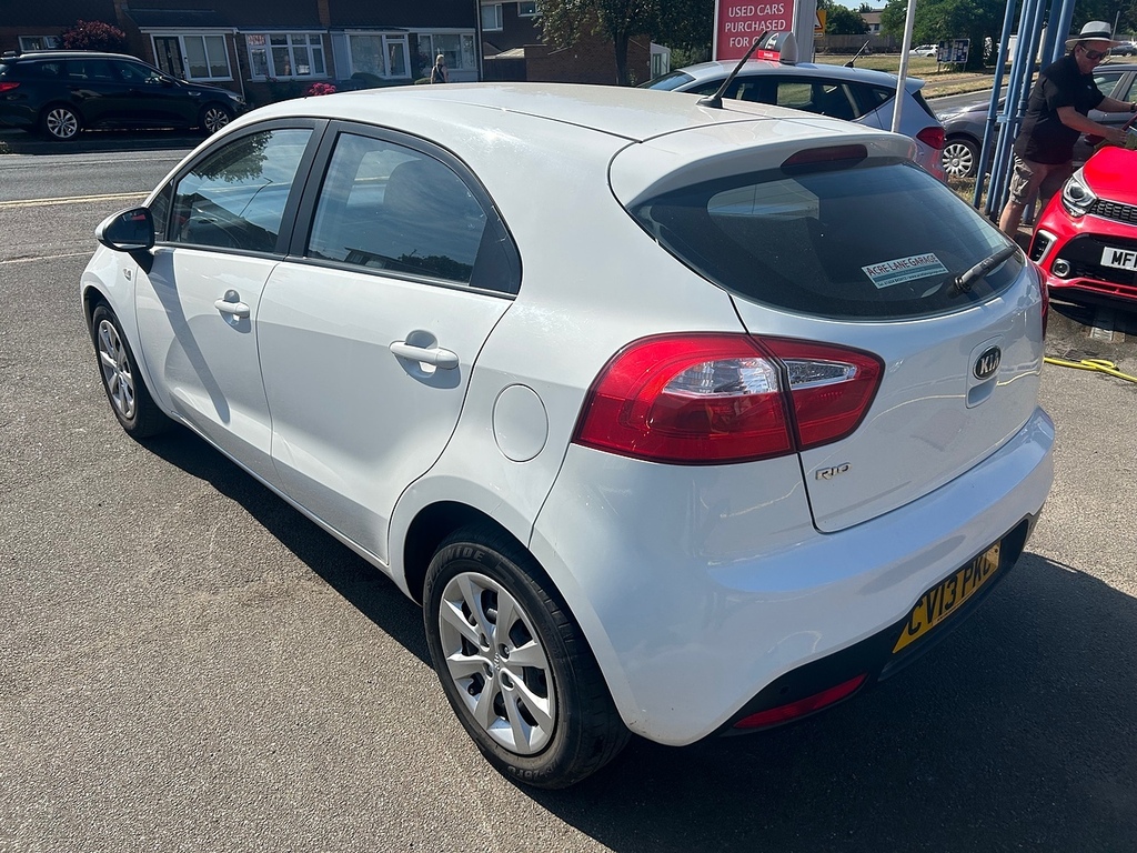 Kia RIO 1 Air White #5
