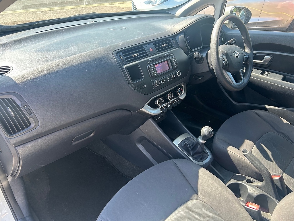 Kia RIO 1 1.2 Air Red #13