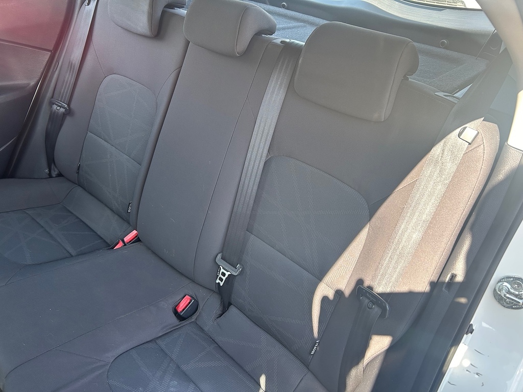 Kia RIO 1 1.2 Air Red #16