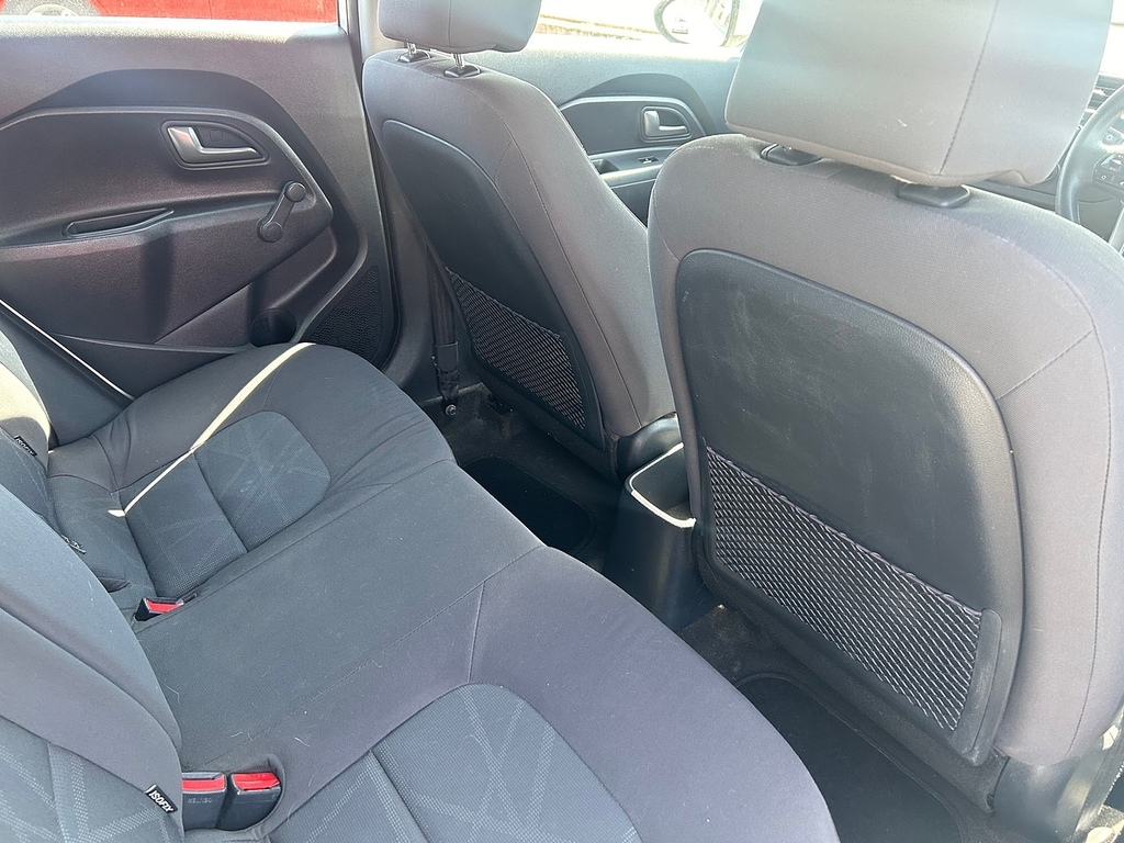 Kia RIO 1 1.2 Air Red #11