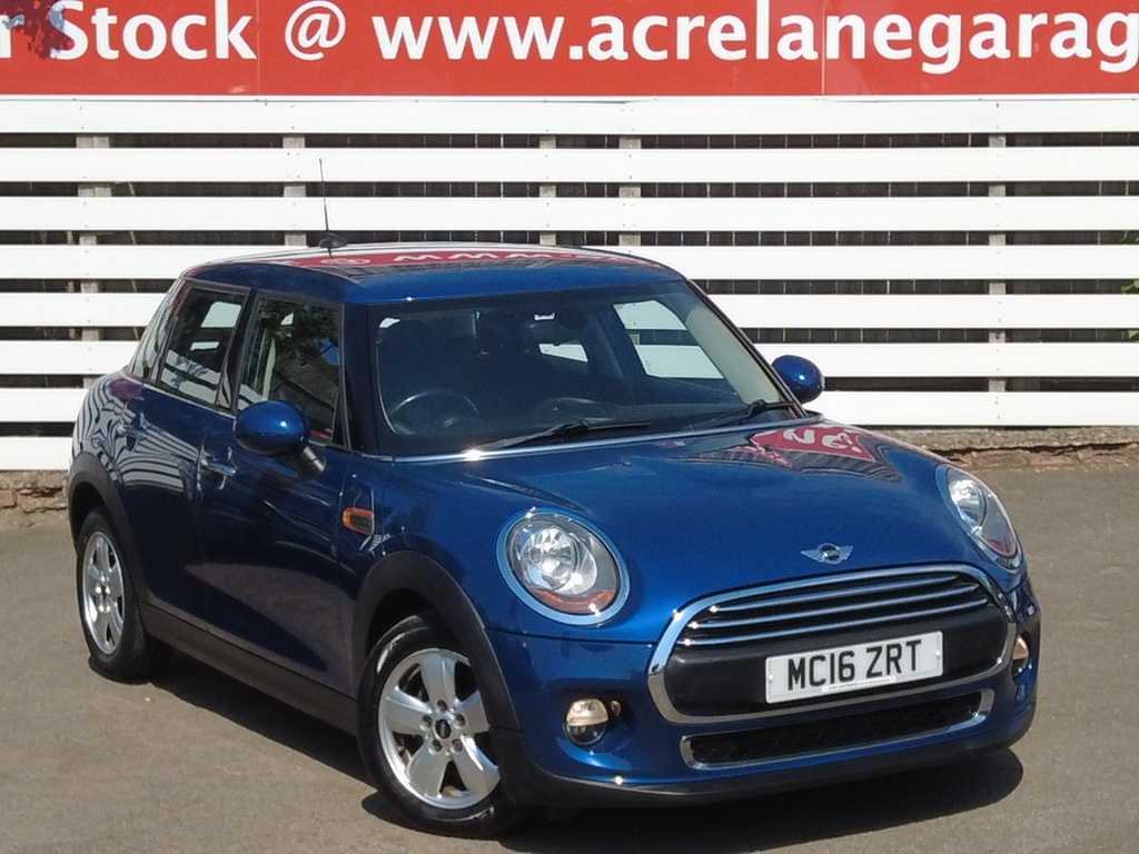 Mini Hatch One Blue