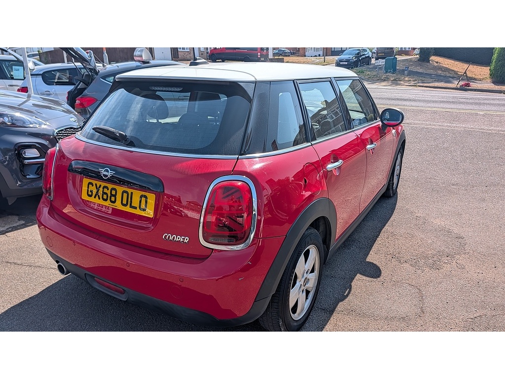 Mini Hatch Cooper Classic GX68OLO Red #3