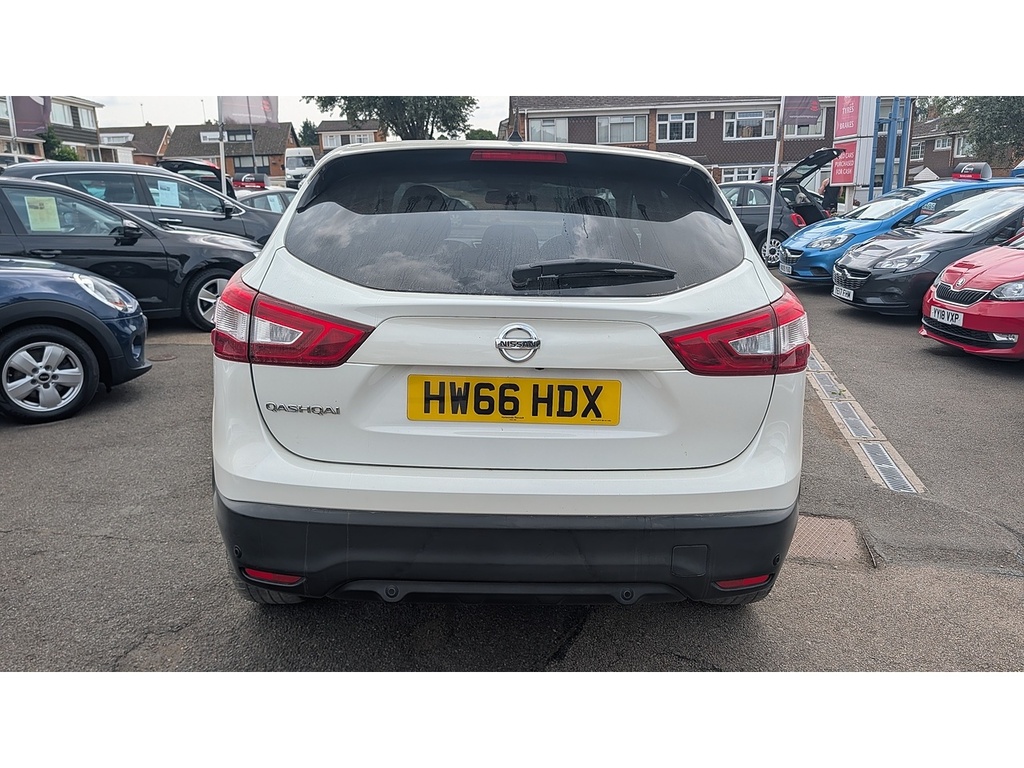 Nissan Qashqai Dig-t N-connecta White #4