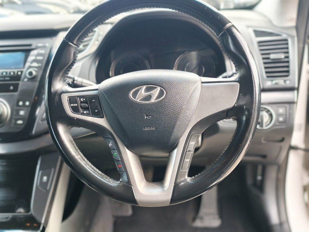 Hyundai I40 1.7L Active White #3