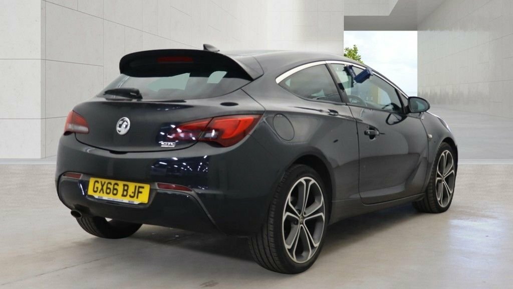 Vauxhall Astra GTC 1.4L Limited Edition Black #4