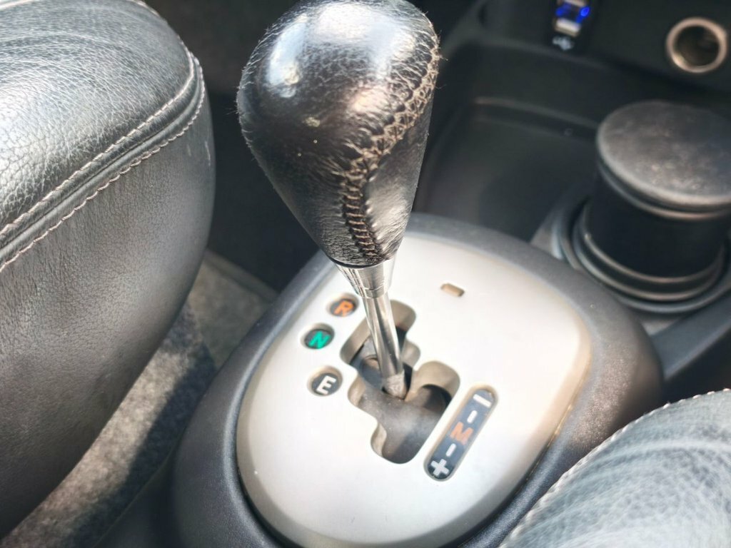 Toyota Yaris 1.3 Vvt-i T3 Silver #9