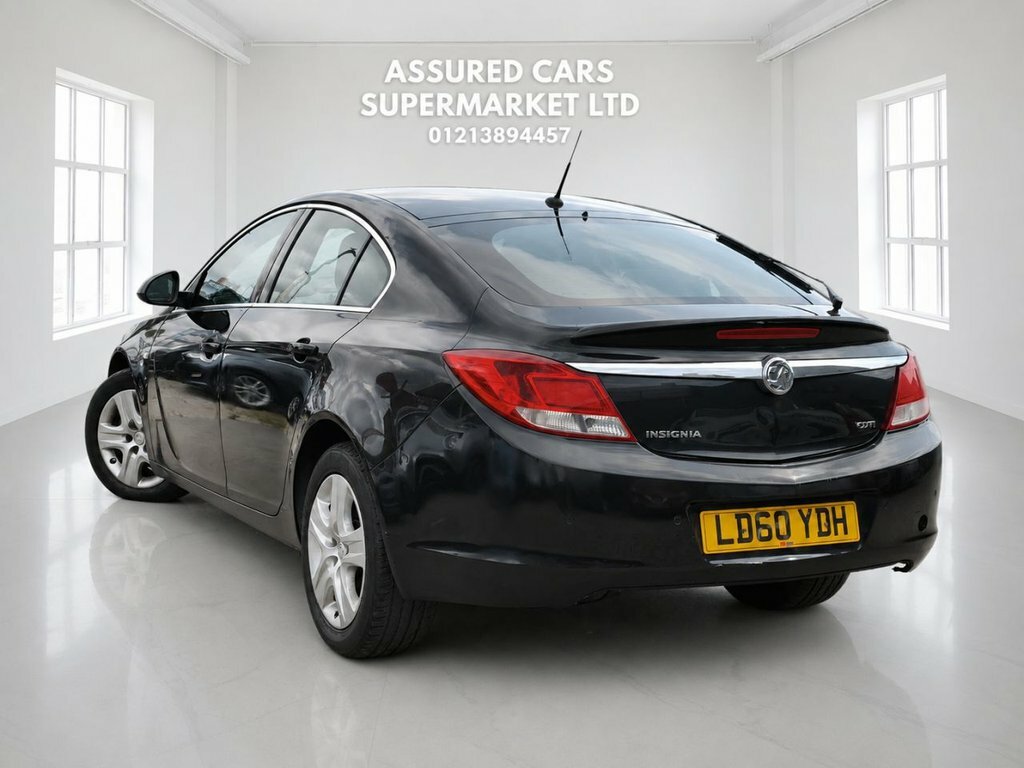 Vauxhall Insignia 2L Exclusiv Black #5