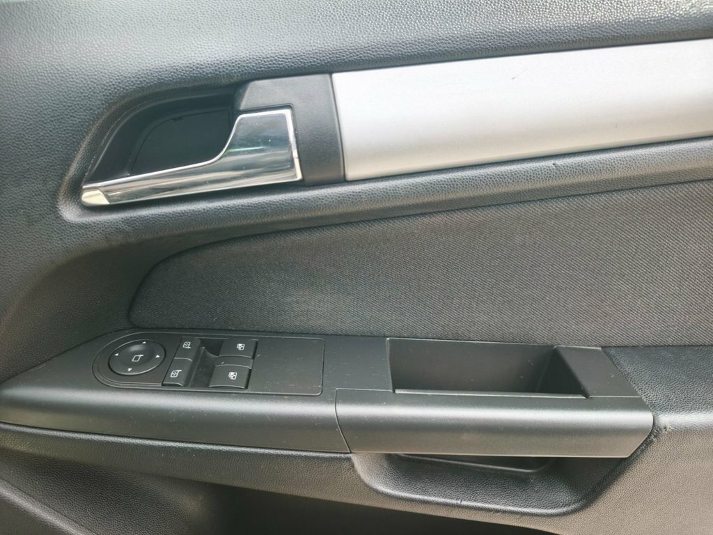 Vauxhall Astra 1.6I 16V Exclusiv Sport Hatch 1 Silver #20