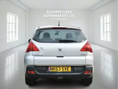 Peugeot 3008 Hybrid4 Allure Black #13