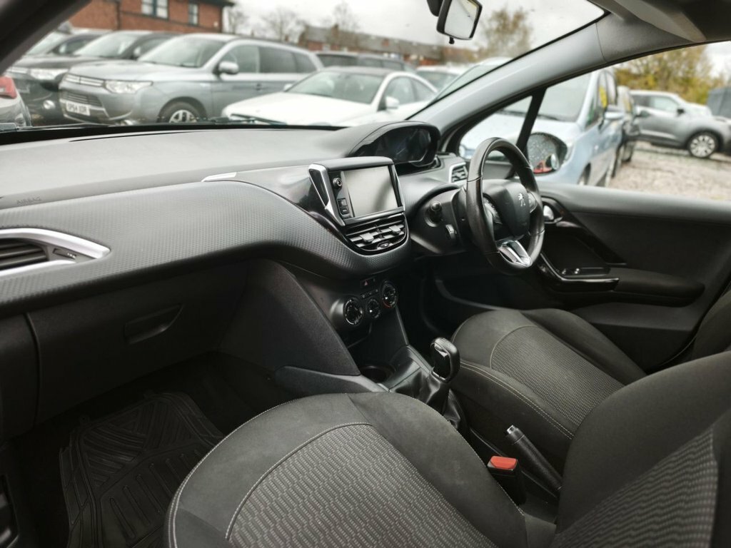 Peugeot 208 1.6 Thp Gti Prestige Black #9