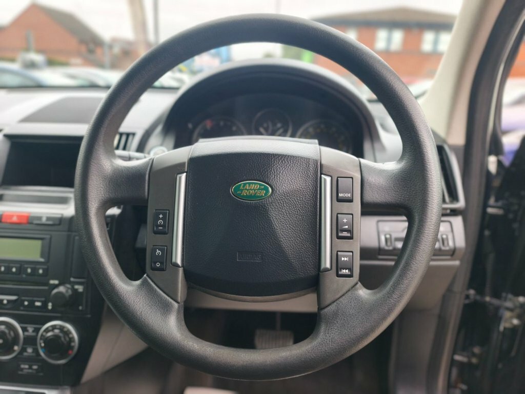 Land Rover Freelander 2 2.2L Gs Black #3