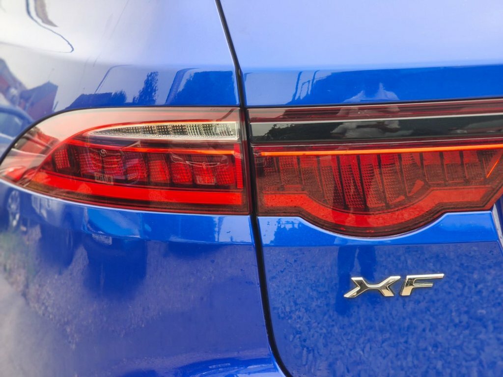 Jaguar XF Black #25