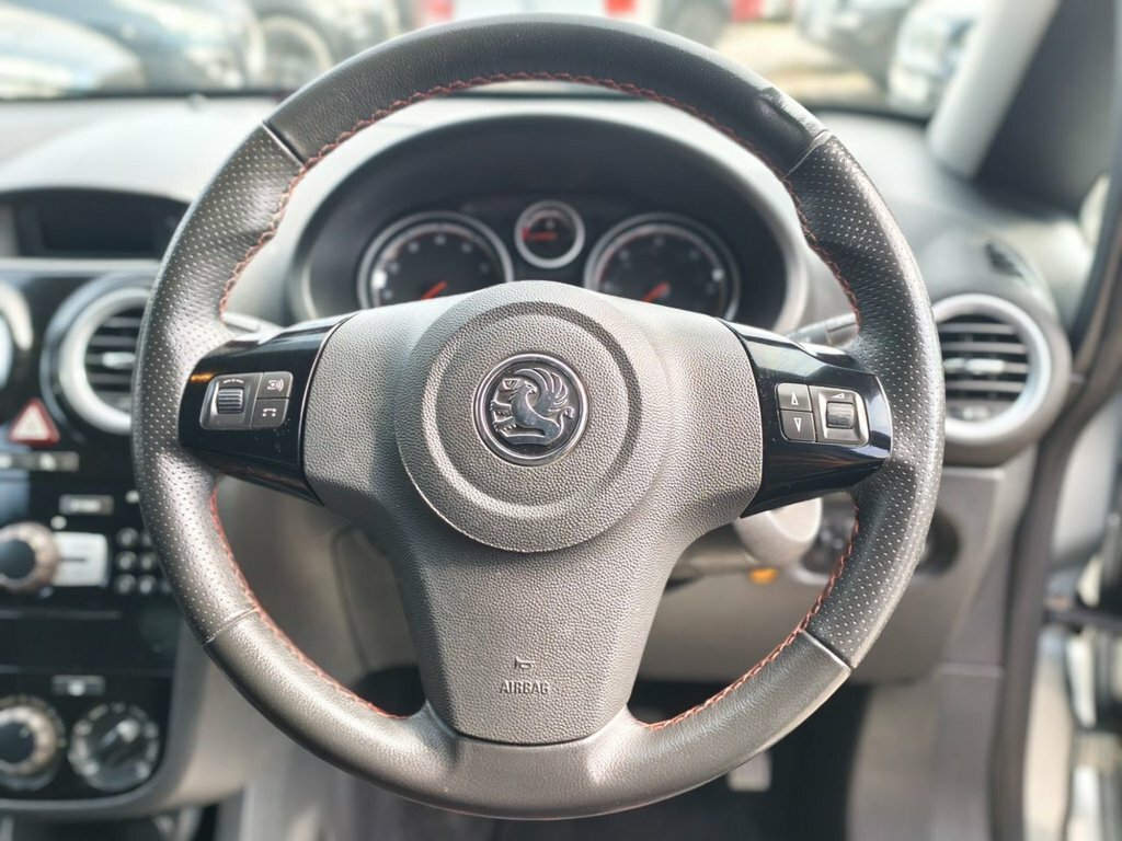 Vauxhall Corsa 1.4L Sxi Silver #3