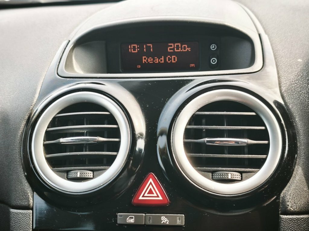Vauxhall Corsa Sri Green #15